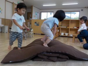 【つき組】室内遊びの様子