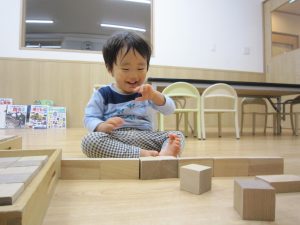 積み木・粘土遊び【つき組】
